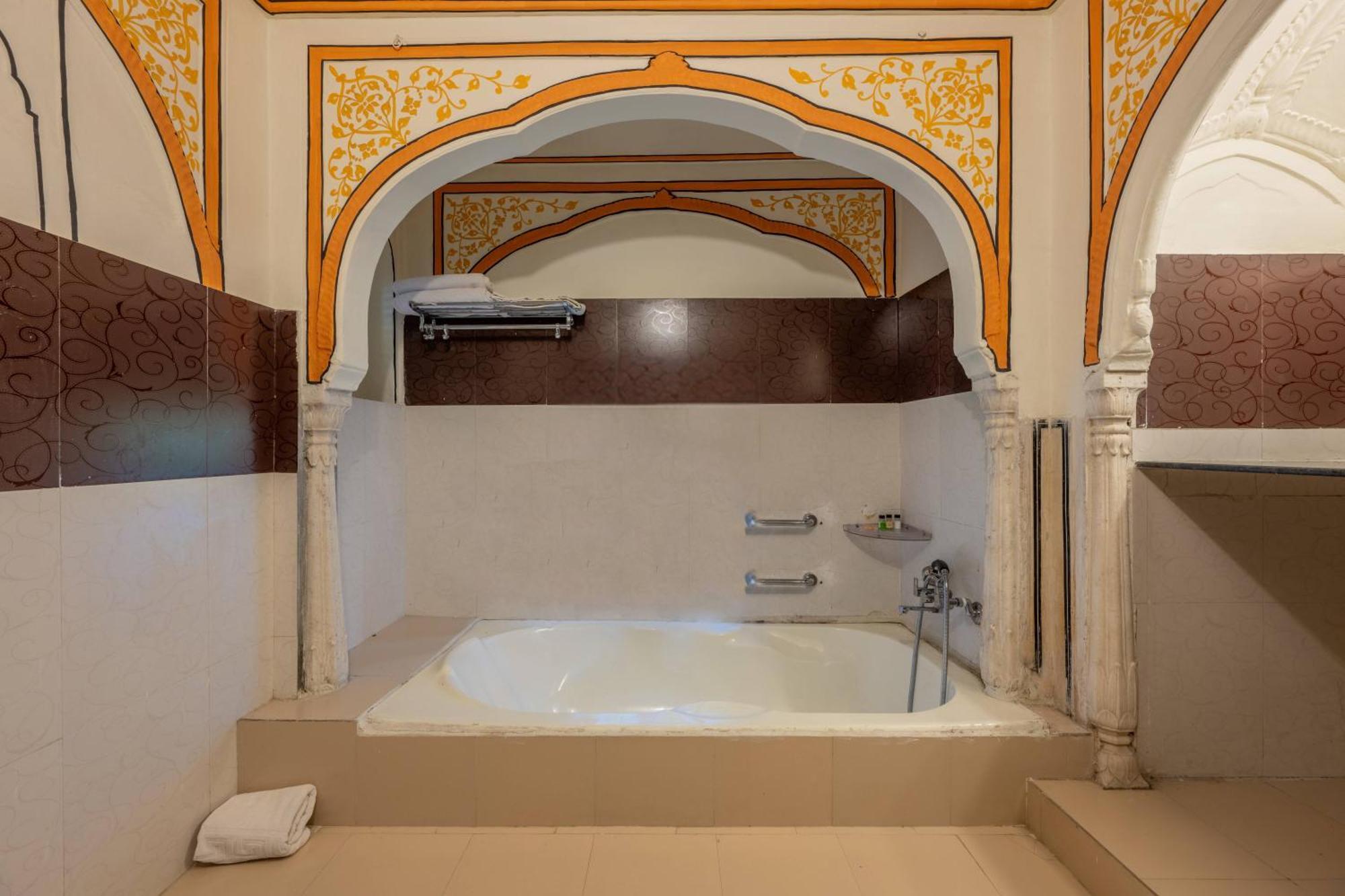 Dhulagarh Heritage Palace Hotel Near Jaipur Banskhoh Exterior photo