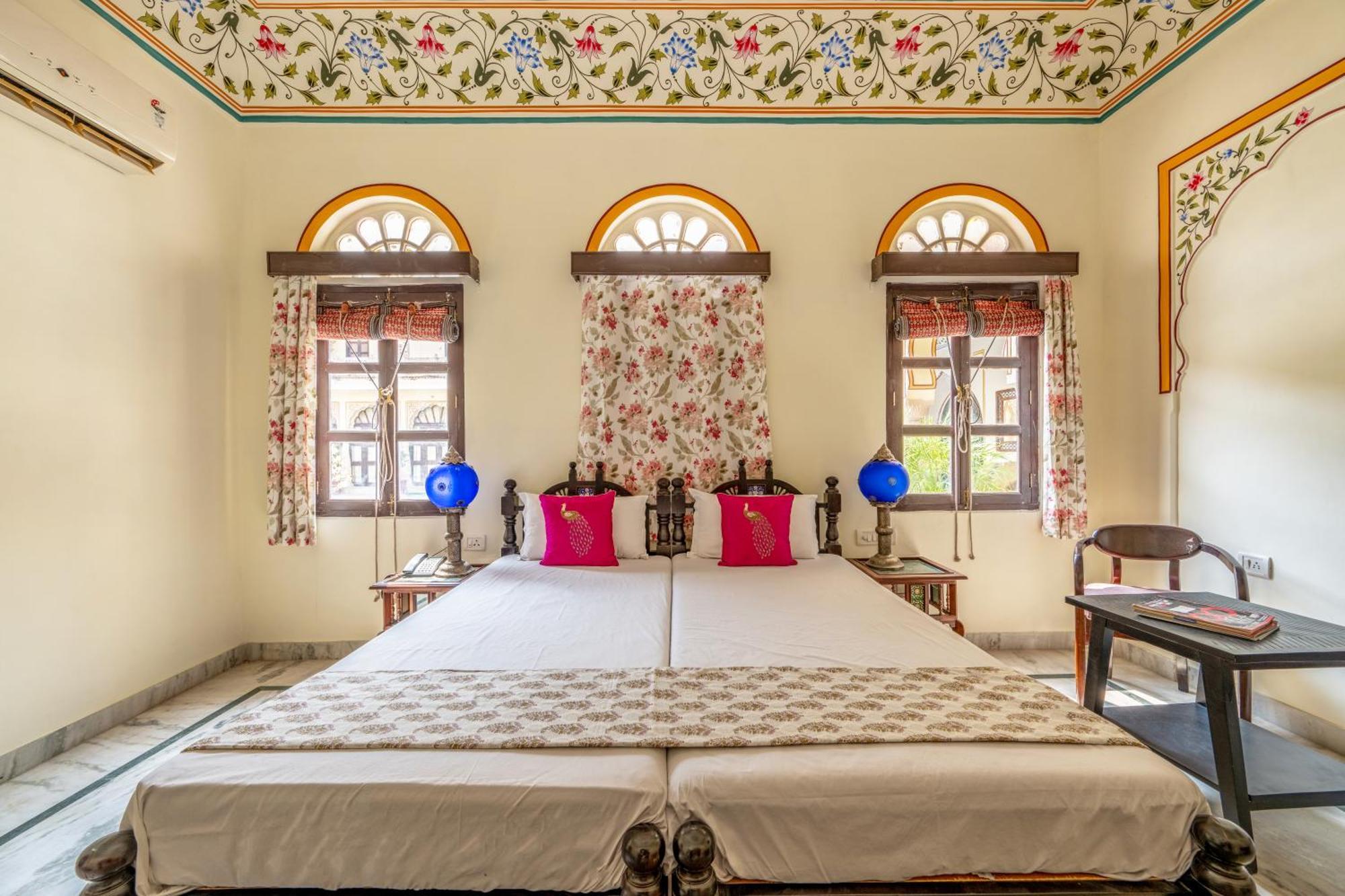 Dhulagarh Heritage Palace Hotel Near Jaipur Banskhoh Exterior photo
